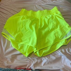 Lululemon highlighter yellow hotty hots